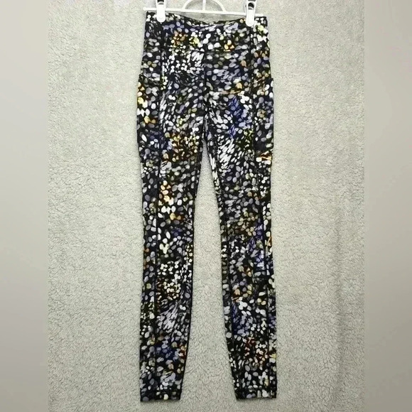 LULULEMON Legging Speed Up model size 2 in great used condition!  Full lenght - Picture 6 of 16